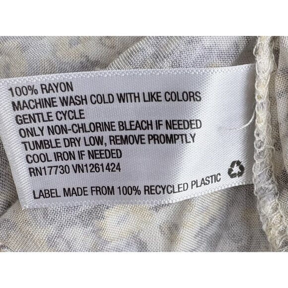 Wild Fable Floral V Neck Button Detail Blouse Medium - Picture 6 of 6